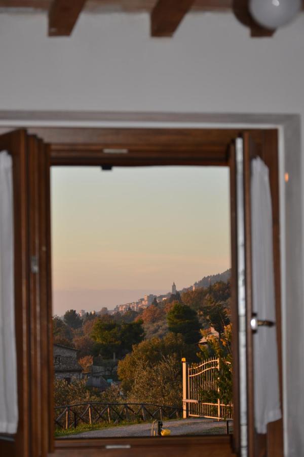 Locazione Turistica Villa Delle Rose อัสซิซี ภายนอก รูปภาพ