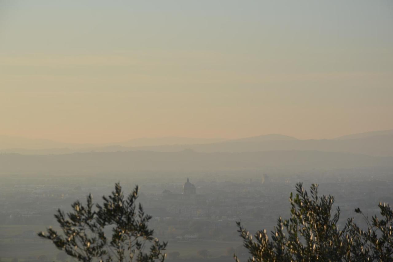 Locazione Turistica Villa Delle Rose อัสซิซี ภายนอก รูปภาพ